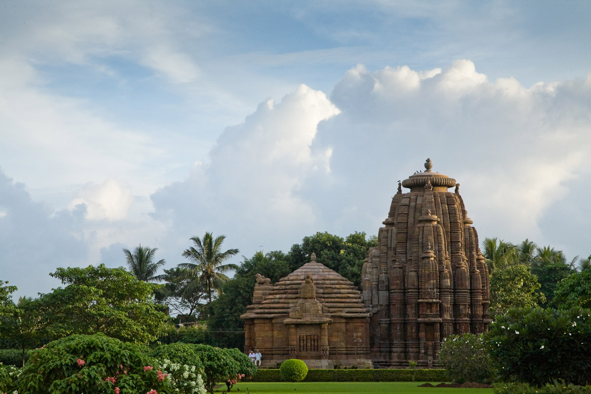 Majic light, Lingaraaj Temple, Mukteshwar